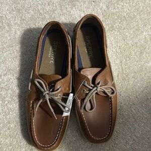 Sperry boat shoes